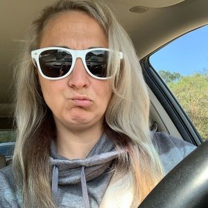 Meet your Posher, Jenn